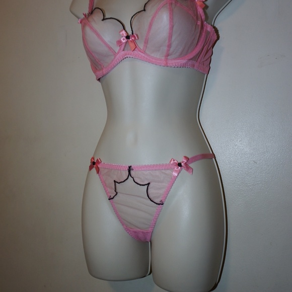 Agent Provocateur Lorna bra & thong size M NWT